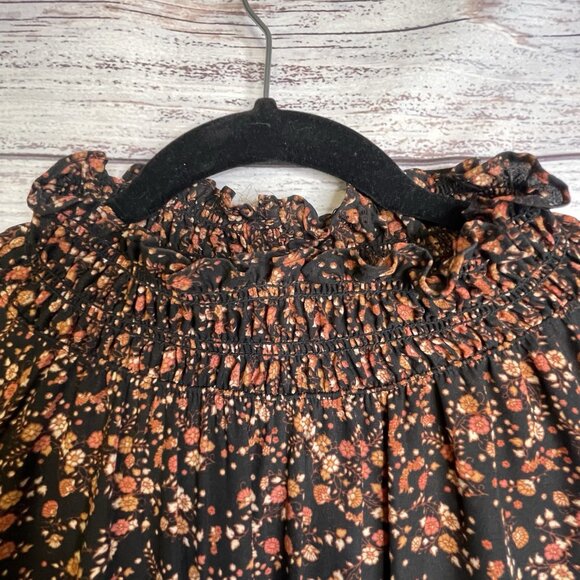 Max Studio Women's Blouse Size XL Ruffles Ditzy Print Autumn‎ Smocked Neck Cuffs - Picture 8 of 16